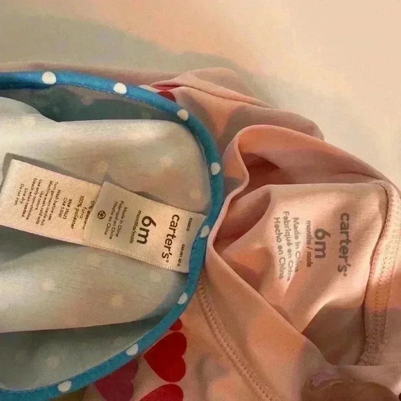 Infant swimsuit‎ size 6 months Carters - Picture 4 of 5